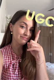 Andrea Montesinos Skater