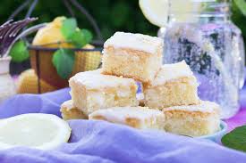 Probieren sie dieses und weitere rezepte von eat smarter! Rezept Zitronen Kuchen Vom Blech Aus Dem Backbuch Von Mama