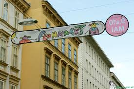 Der flohmarkt beim wiener naschmarkt ist bereits eine institution. Flohmarkt Neubaugasse