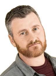 Kari Webster's Instagram, Twitter & Facebook