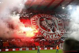The official youtube account of standard de liège. Le Standard De Liege Fait Deja Le Plein D Abonnes Mais Il Reste Des Places Tout Le Foot Walfoot Be