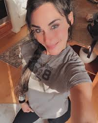 Daniela Waters (@dsw21_strngirlfit) • Instagram photos and videos