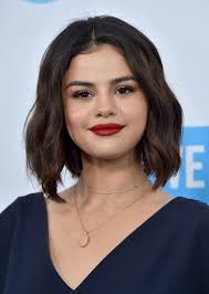 Jan 13, 2021 · la coupe courte, vous y pensez ? Quelle Coiffure Ou Coupe De Cheveux Pour Un Visage Rond