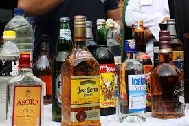 Bitters botol minuman keras kaca tinggi bening kosong 750 ml untuk gin whisky vodka. Oplos Miras Di Rumah Mewah Pasutri Ditangkap