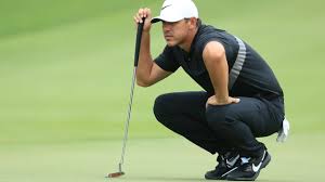 The new nike air zoom infinity tour golf shoe was revealed by brooks koepka who reviewed the shoes whilst blindfolded. Golf Style Is Cool Now Gq