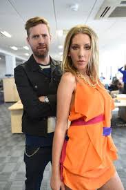 This year katherine released her own netflix series, the duchess. The Voice S Ricky Wilson Left Stunned As Comedian Katherine Ryan Gyrates On A Desk Dressed As Beyonce Mirror Online