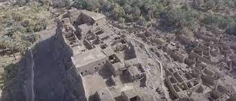 بالصور حصن القموص الباقي من حصون اليهود بخيبر