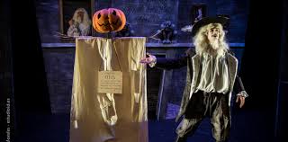 Siesta sueña con simón de canterville un fantasma que vive tranquilamente en su castillo. Teatro El Fantasma De Canterville