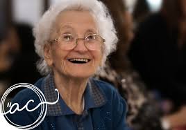 Buon Compleanno Nonna Le Piu Belle Frasi Di Auguri