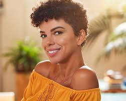 Ready to live your best curly-haired life? We help you break down the Curly  Girl Method by reading the ingredients list and understanding a few simple  principles . > http://bit.ly/2S3Mi1p #ClicksCurls