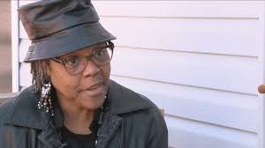 Two Kansas City businesses help woman who fell victim to scam