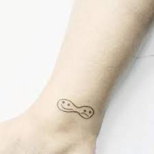 60 Best Gemini Tattoos Ideas Hike N Dip Gemini Tattoo Gemini Tattoo Designs Geometric Gemini Tattoo