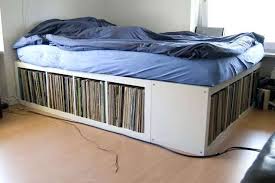 Bett Mit Stauraum Selber Bauen Auch Aus Ikea Elementen Lassen Sich Praktische Betten Bauen Wie Zb Mittels Expedit Bettrahmen Ideen Ikea Mobel Bett Selber Bauen