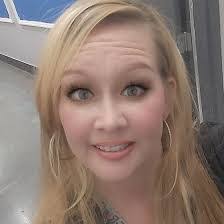 Holly Carman's Instagram, Twitter & Facebook