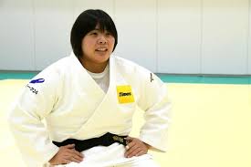 令和元年度 富山市中学校総合選手権大会柔道競技 1．男子団体戦 ① ＜オーダー表＞ 学校名 監 督 先 鋒 次 鋒 中 堅 副 将 大 将 補欠1 補欠2 呉 羽 亀 澤 本 木 林 大 井 山 口 飯 田 中 村 須 郷 杉 原 上 田 －－－ －－－ 濱 口 村 Uwhpppteojl34m