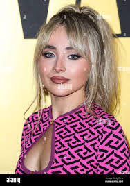 Sabrina Clarke's Instagram, Twitter & Facebook