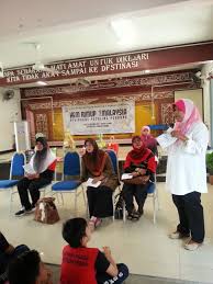 Latar belakang pelaksanaan praktik kerja industri (prakerin) adalah sebuah pelatihan dan pembelajaran yang dilaksanakan di dunia usaha atau dunia industri yang relevan dengan kompetensi keahlian yang dimilikinya masing masing, dalam upaya meningkatkan mutu sekolah menengah. Waktu Solat Malaysia Waktu Solat Dot Net