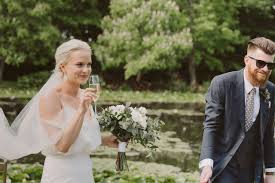 Koupusan recorded by qtiqah and kssaa_non_nd on smule. Ashleigh And Jono A Henley Hotel Wedding Ruth Gilmour