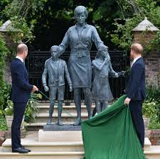 Social reformer and british royalty. Prince Harry S Reaction To Seeing The Princess Diana Statue