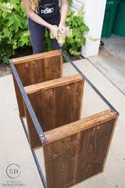 Table Saws Are Often The Very First Power Tool Bought For A Workshop And Are Undoubtedly An Important Tool Saws Can Be F Goruntuler Ile Pallet Ideas Ahsap Isciligi Raf