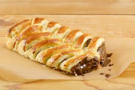 Blatterteig Mit Schokolade Das Kann Jeder Blatterteig Schokolade Blatterteig Rezepte Suss Lebensmittel Essen