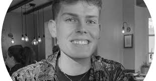 Lance Bowles Freelance Graphic Designer/ Illustrator