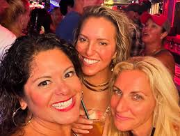 The best time in my favorite strip of sand with some of my favorites ❤️❤️  #deweybeach #dewey