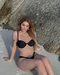 Arousing Trish bikini photos exposed