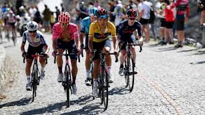 Julian, könnten sie auf die fragen von france tv antworten? Tour De Suisse Richard Carapaz Triumphiert Schachmann Verpasst Dritten Gesamtrang Eurosport