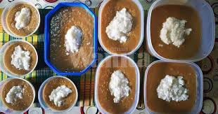 Bubur merah dan bubur putih sebagai simbolis atau biasa disajikan juga pada pemberian nama saat bayi baru lahir. Bubur Merah Putih Masa Makan Gaulkan Bersama Rasa Lemak Masin Manis Kl Media