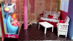 Rüyada iki katlı eve taşınmak hayatının daha kolay olacağına, bir uzman kontrolünde spora başlanacağına, böyle bir durumda da yapmak istediği işlerden zarar edeceğine, büyük ve başarılı kişiler ile tanışılacağına, dert dinleyen ve yol gösteren bir kimse konumuna geleceğine tabir olunur. Iki Katli Barbie Ruya Evi Yapimi Diy Kendin Yap Barbie Evi Bidunya Oyuncak Youtube