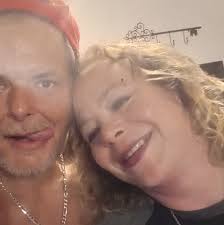 Fedex has been zero help locating my package so i was hoping you would post  the delivery picture for me, it somewhere in Townley hopefully.” Anyone  recognize this place? #lostandfound