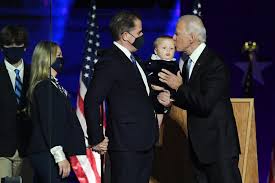 Emails sent to hunter biden displayed the phone numbers of prominent figures in barack obama's administration. Hunter Biden Named Son Beau After Late Brother People Com