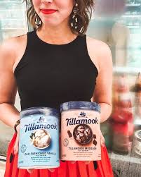 Thanks to the hot temps and humidity, i was craving something cold and refreshing for the journey. Ad Happy Friday I M Celebrating The Start Of The Weekend With A Little Tillamook Ice Cream Tillamook S Lin Tillamook Ice Cream Tillamook Nashville Style