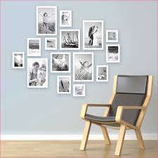 Bilderrahmen Collage Selber Machen Anleitung In 2020 Bilderrahmen Schwarz Wandcollage Rahmen Gerahmte Wand