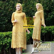 Kebaya brokat ini nampak kece karena warna ungu nya yang lembut itu. Jual Produk Kebaya Terbaru Lazada Co Id