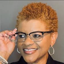 Deborah Pye's Instagram, Twitter & Facebook