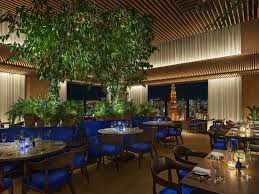 Put together a dining room set that expresses your style, or stop by a design center and let an ethan allen designer put one together for you. The Blue Room Edition Hotels