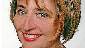 Ruben dias is the latest player pep guardiola is turning to in a bid to address manchester city's defensive concerns. Qxuejsi7coj2zm