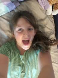 Jocelyn Day (@GoldenJKDay)