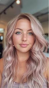 Lauren Burson's Instagram, Twitter & Facebook