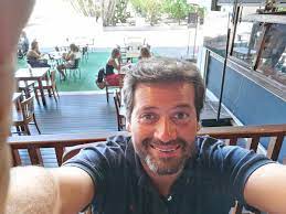 O discurso andré ventura recusa ser chamado de racista e recusa igualmente ligações a. Andre Ventura On Twitter Nao Salvei Ninguem Aflito No Mar Com As Camaras De Televisao Inesperadamente Por Perto Mas Tambem Tenho Direito A Uma Selfie De Fim De Ferias Https T Co M5kfiwc88c