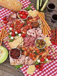 Italian Charcuterie Board Italienische Antipasti Platte Fashion Kitchen Italienische Antipasti Rezepte Italienische Gerichte