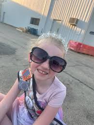 Who can rate my little companion?