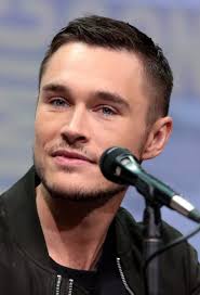 The most famous person with last name underwood is carrie underwood. Sam Underwood Wikipedia
