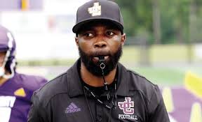 Four Greyhound coaches recognized as top assistants