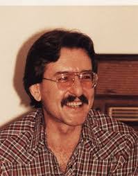 Robert Moers's Instagram, Twitter & Facebook