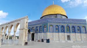 Hasil gambar untuk masjidil aqsa juga disebut