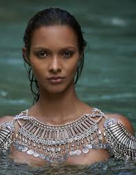 Lais Ribeiro (by James Macari)