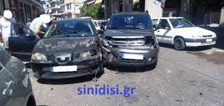 Ειδικότερα και σύμφωνα πάντα με τα πρώτα στοιχεία. Agrinio Sobaro Troxaio Atyxhma Me Traymaties Tempo24 News